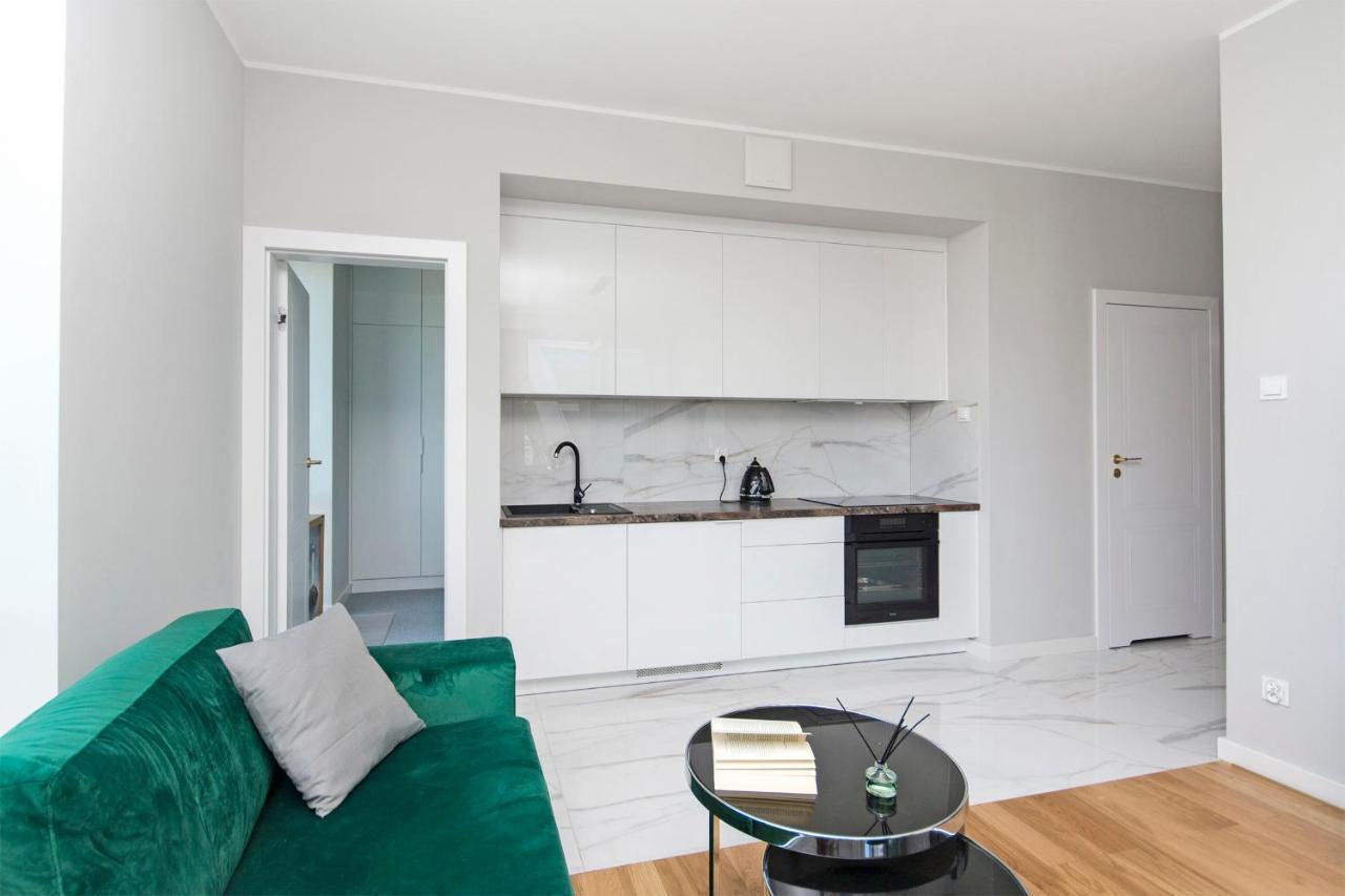 Yacht Park Rentyear Apartments Gdynia Extérieur photo